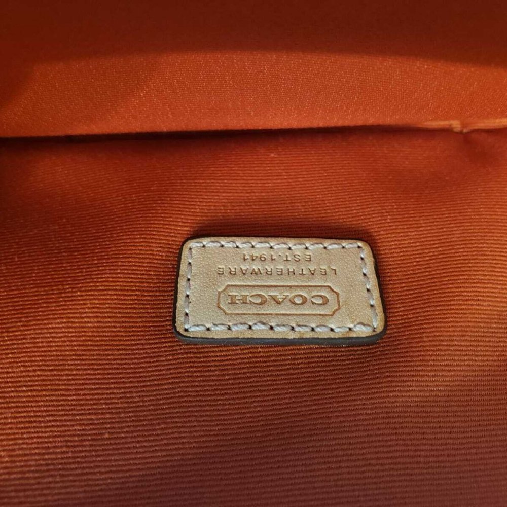 Coach Signature Wallet - Picture 5 of 7